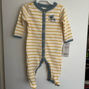 3 month sleep and play